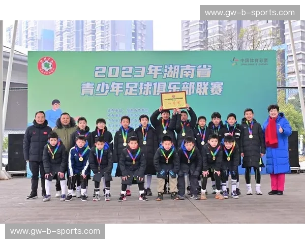 开云体育足球赛事：让每一秒都在掌心燃起激情